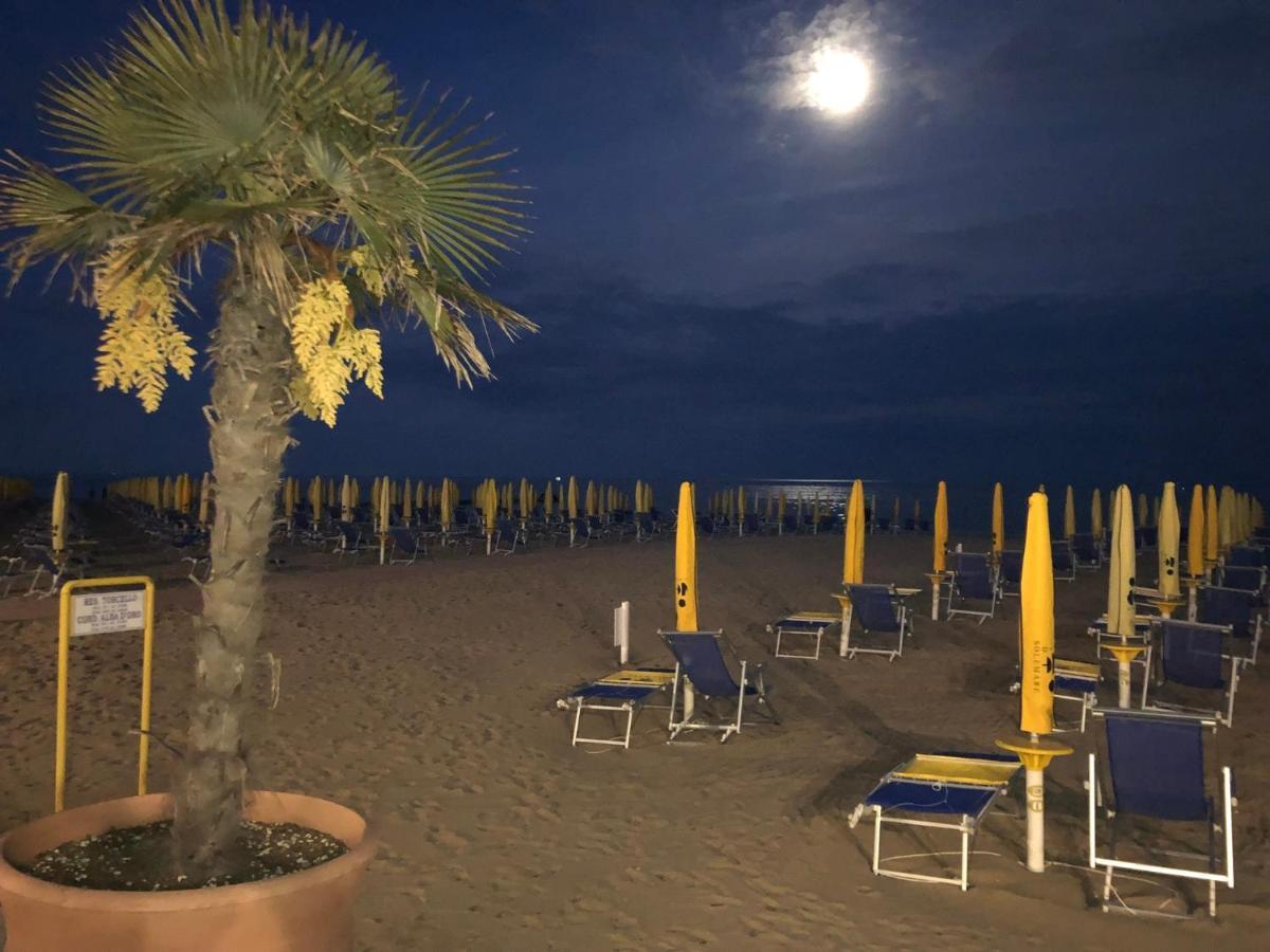 Residence Alba D'Oro Solo Famiglie Lido di Jesolo Exterior foto
